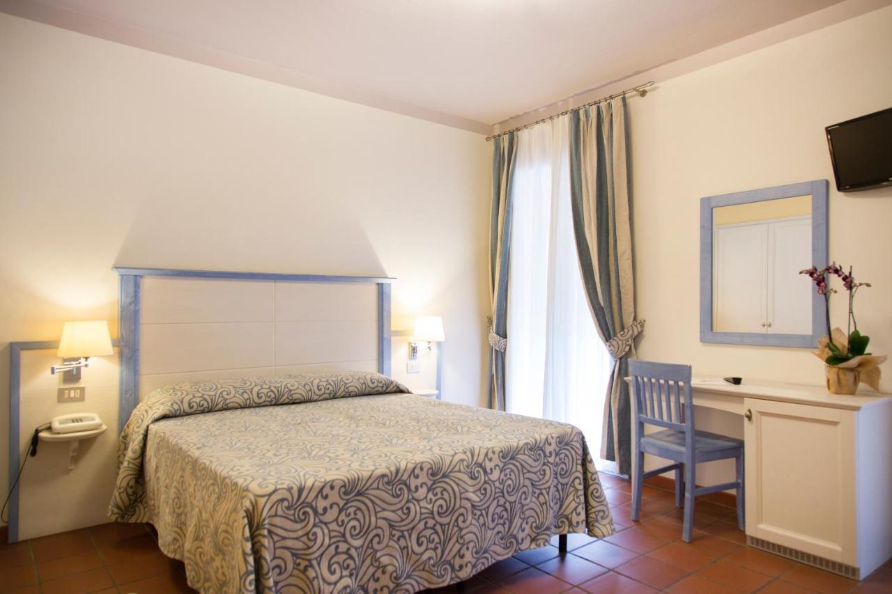 Blu Hotel Laconia Village Cannigione Extérieur photo
